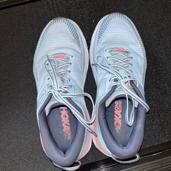 Hoka Bondi 7 Athletic Shoes with Breathable Design - Picture 3 of 7